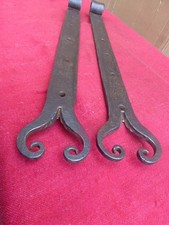 TRES ANCIENNES PENTURES