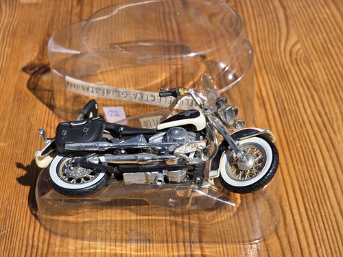 Moto miniature harley - moto, 1/18