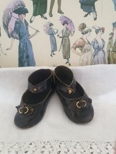 Antique pair of leather shoes size 10 (7.5cm), for antique doll