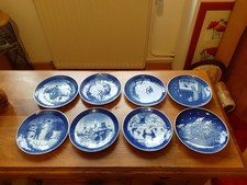 8 assiettes de Noel Royal