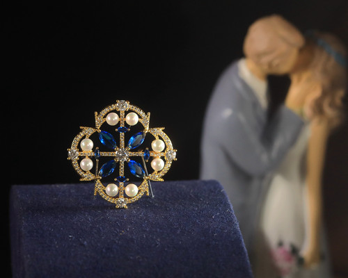 Broche doré art deco - broche,