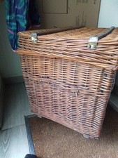 Malle en bois d'usage