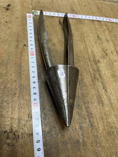 Old tool outil ancien pince - tool,,