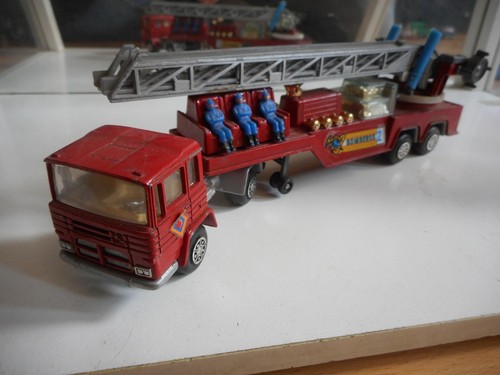 Camion échelle mira - camion-échelle, pegaso