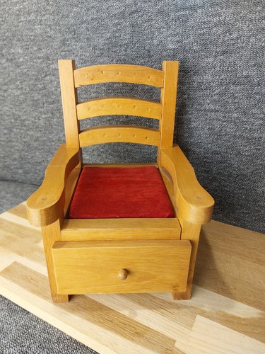 Ancien fauteuil miniature - , en