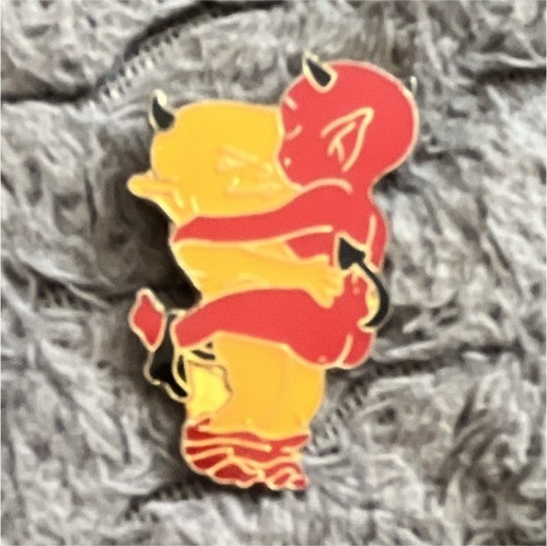 Pin diable rouge jaune en - diable, rouge/jaune