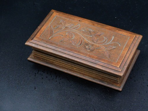 Boîte timbres bois - timbres,