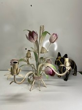 Lustre 3 branche en fer forger avec tulipes la peinture abîmer à certain endroit