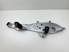 PLATINE REPOSE PIED DROITE BMW