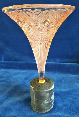 Vase cornet ancien - en, verre
