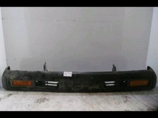 PARE-CHOCS AVANT Nissan King