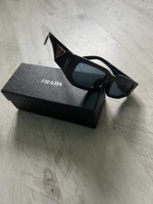 Lunettes Prada neuves jamais