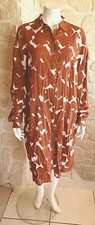 Robe marron et blanche neuve