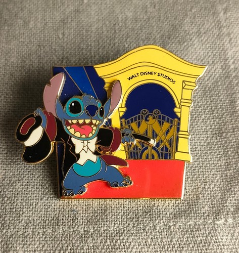 Pin stitch invasion walt - stitch,