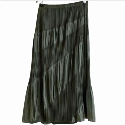 Pleats please issey miyake - please,