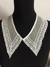 ancien col parement en tulle