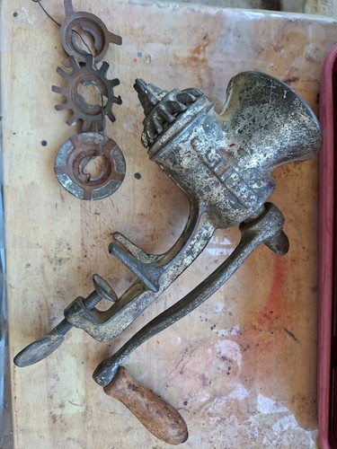 Rare ancien hachoir moulin - ,