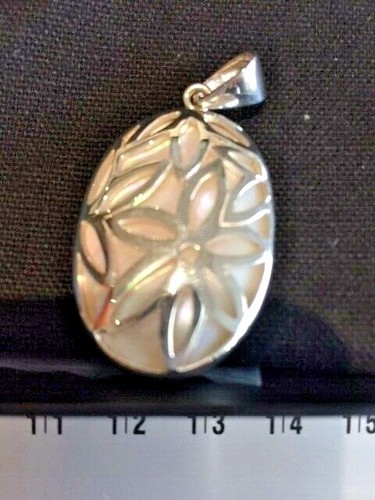Pendentif nacre blanc - pendentif,