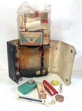 Ancienne trousse de secours la