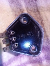 Inverseur à pied pour phare