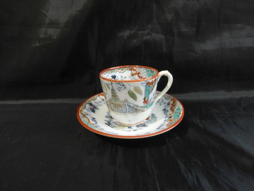 Tasse sur soucoupe faïence - sur, en