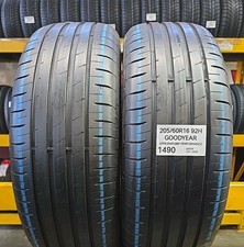 D'OCCASION : 2 PNEUS ÉTÉ