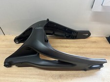 B90-22110-01 UN BRAS OSCILLANT