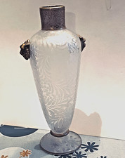 VASE CONIQUE DE THÉODORE