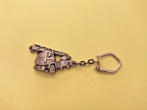 Ancien porte clés - porte, camion