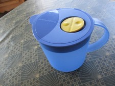 Tupperware ,pichet