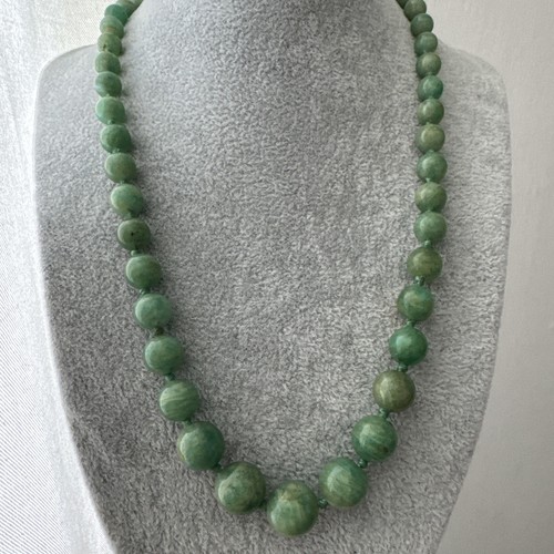 Collier vintage jade ref - en,
