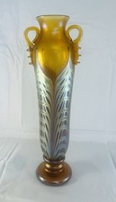 Superb signed EVAN CHAMBERS hand blown iridescent pulled feather 10" Vase Mint!