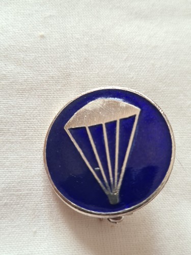 Insigne émaillé parachutiste - insigne,