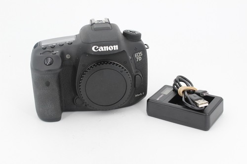 Appareil boitier photo canon - /,