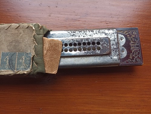 Ancien grand harmonica - ancien,