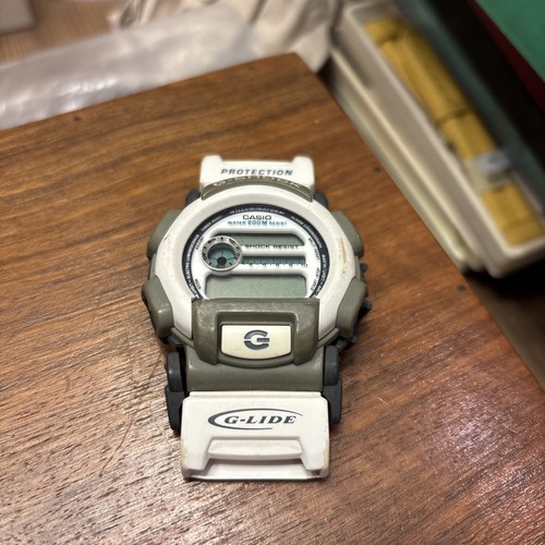 Montre casio shock 1586 - casio, g-shock