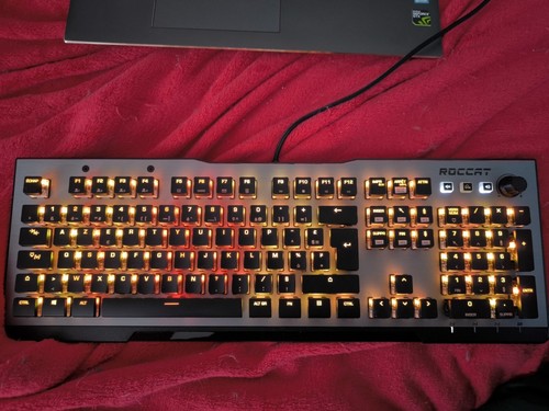 Clavier roccat usb - usb, pc
