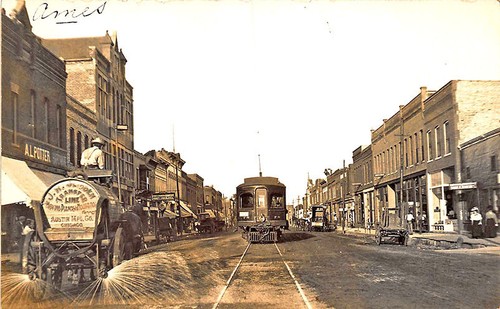 Ames dirt street - street, camion