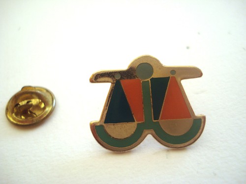 Pins rare balance - pins, sante