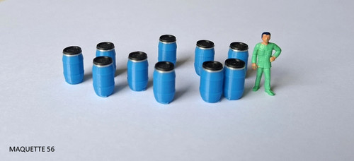 Lot bidons bleus fûts - ho,