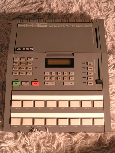 Alesis boite a rythme - hr-16,
