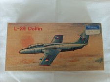 Maquette d'avion L-29 Delfin