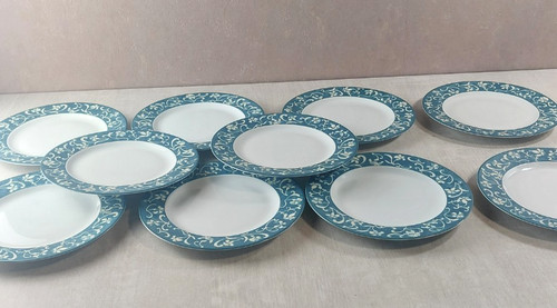 Lot assiettes à - de,