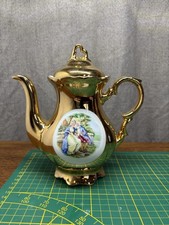 Cafetière en porcelaine