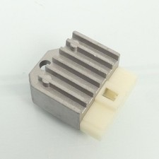 Régulateur redresseur de