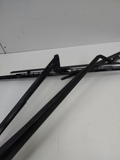 Bras essuie glace avant