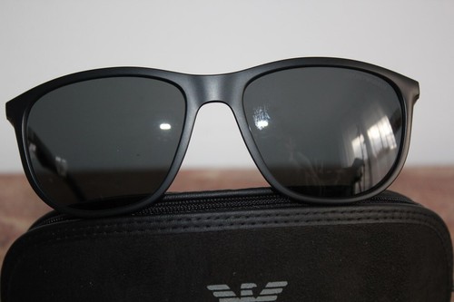 Neuf lunettes de soleil - :,