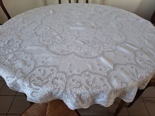 NAPPE RONDE ancienne, brodée