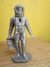 1/32 BONUX COSMONAUT BREATHING APPARATUS PROMO CRIO BONUX LAUNDRY FIGURE