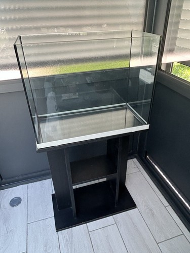 Aquarium complet avec - avec, meuble